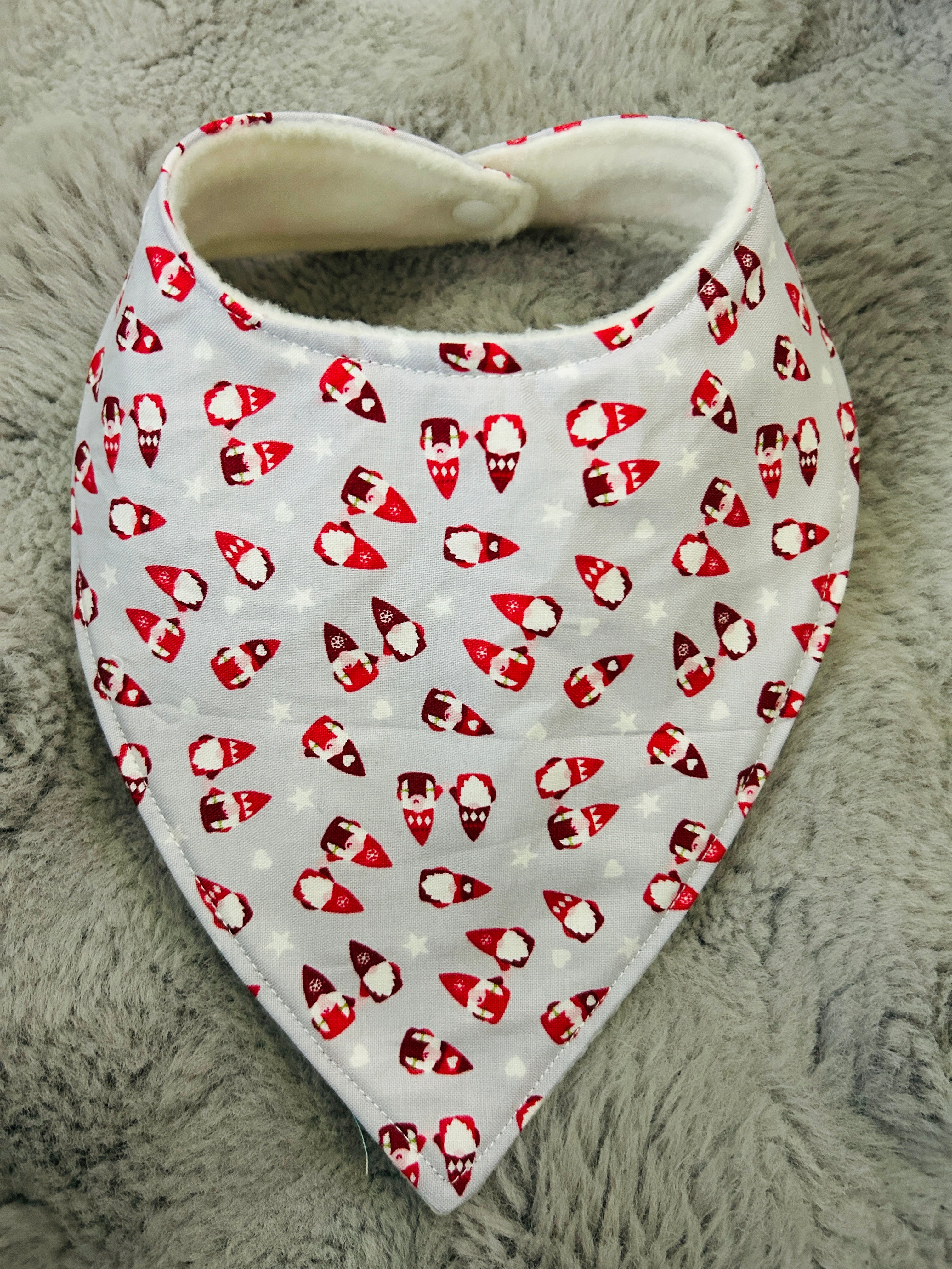 Gnomes dribble bib