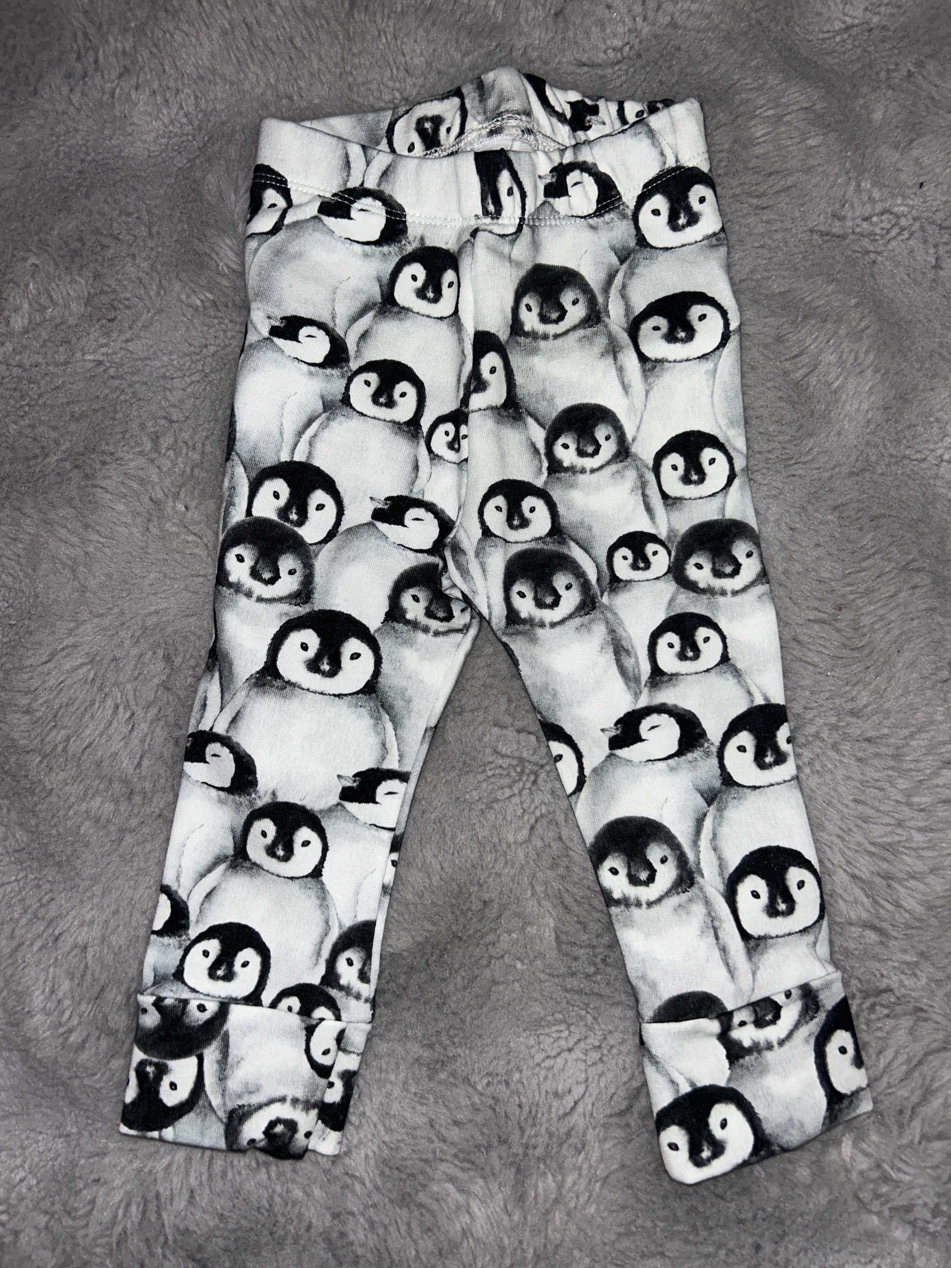Winter penguins leggings