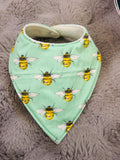 Mint bees dribble bib
