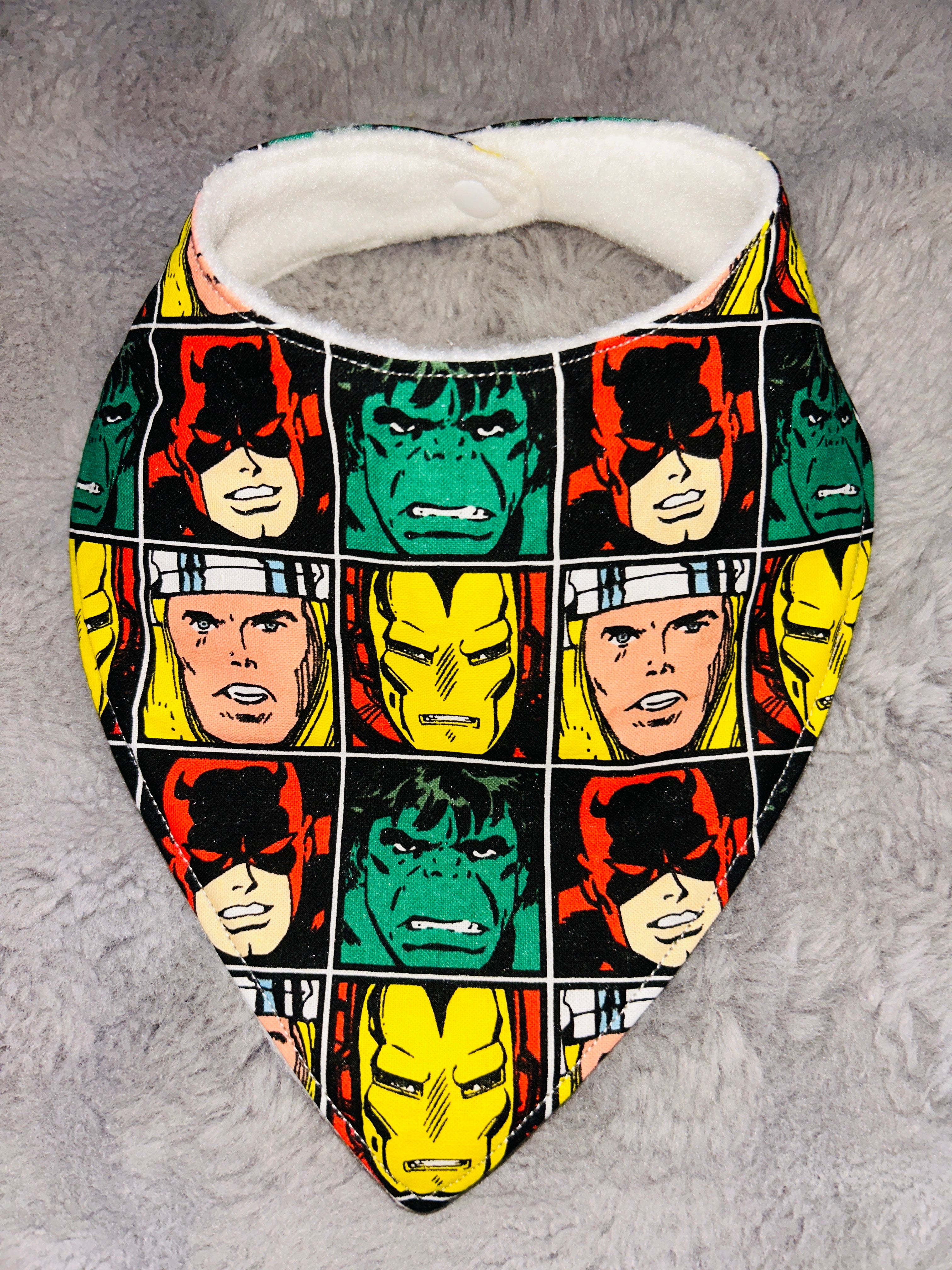 Squares superhero’s dribble bib