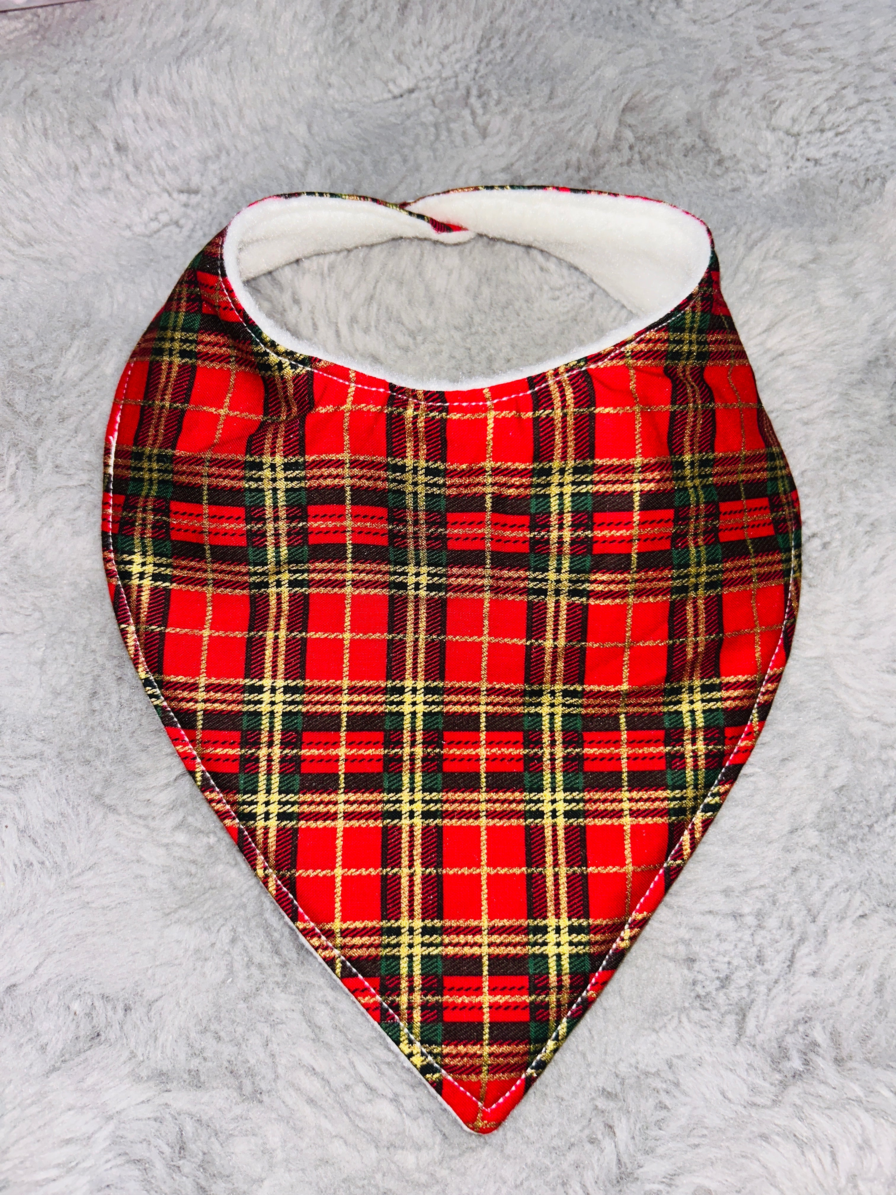 Red tartan dribble bib