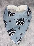Raccoons dribble bib