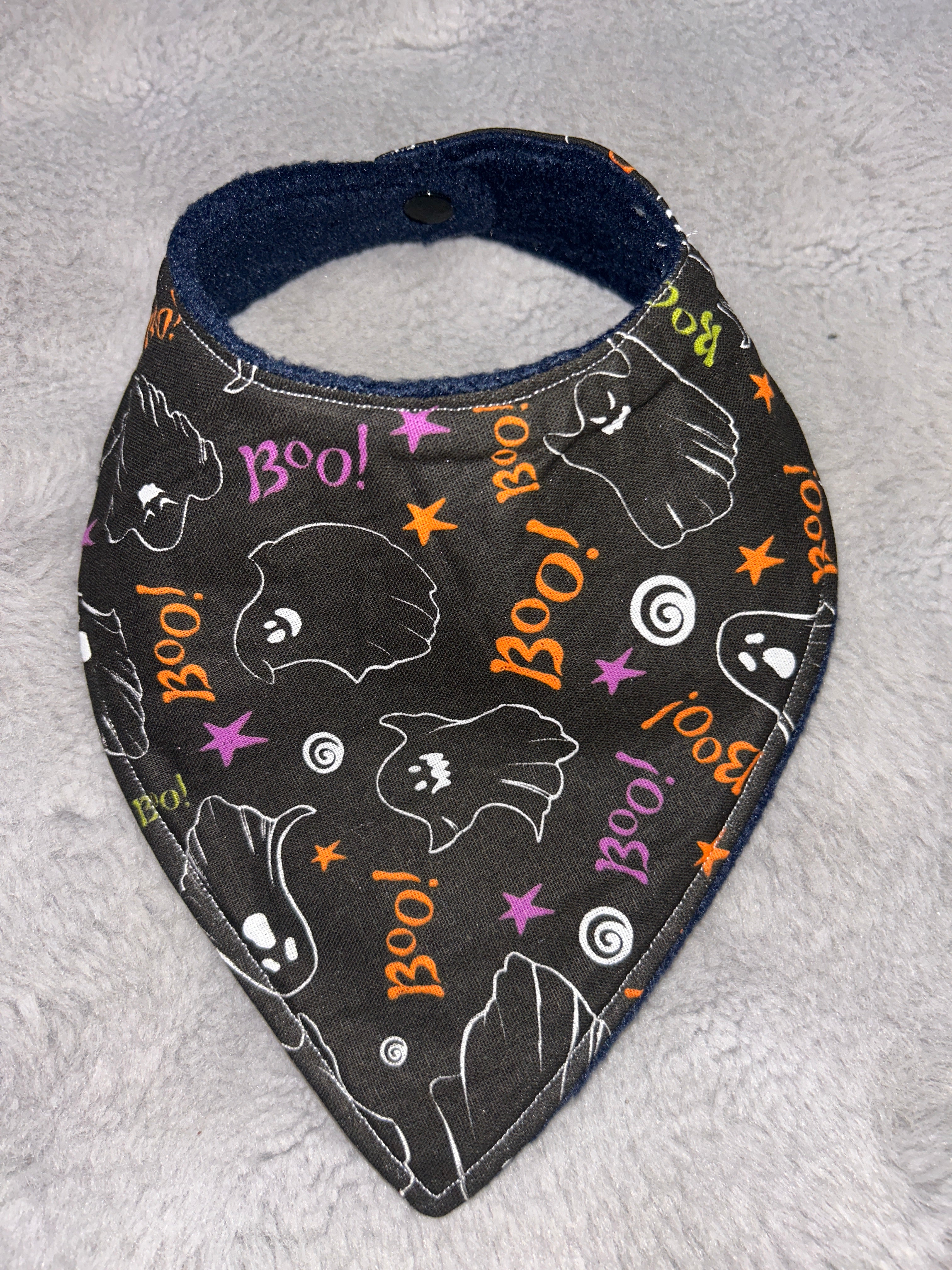 Halloween ghosts dribble bib
