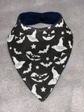 Halloween hats & bats dribble bib